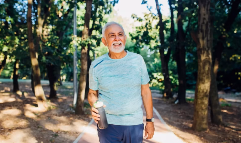 Felipe Isidro, spécialiste en éducation physique : « Passé 60 ans, voici le test à réussir pour préserver votre vitalité »